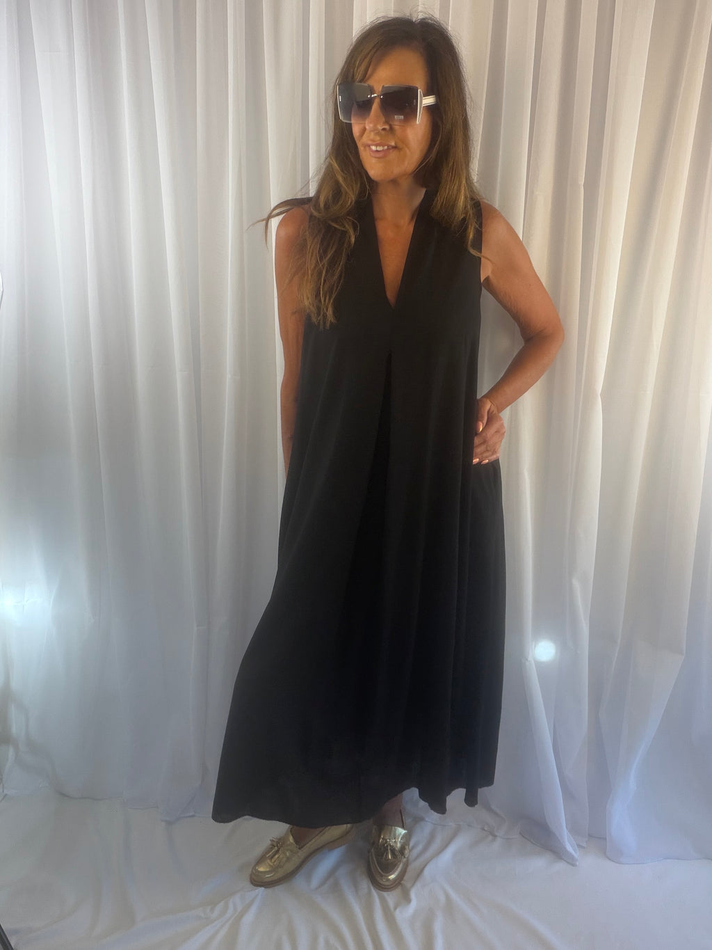 Lucia the V neck maxi