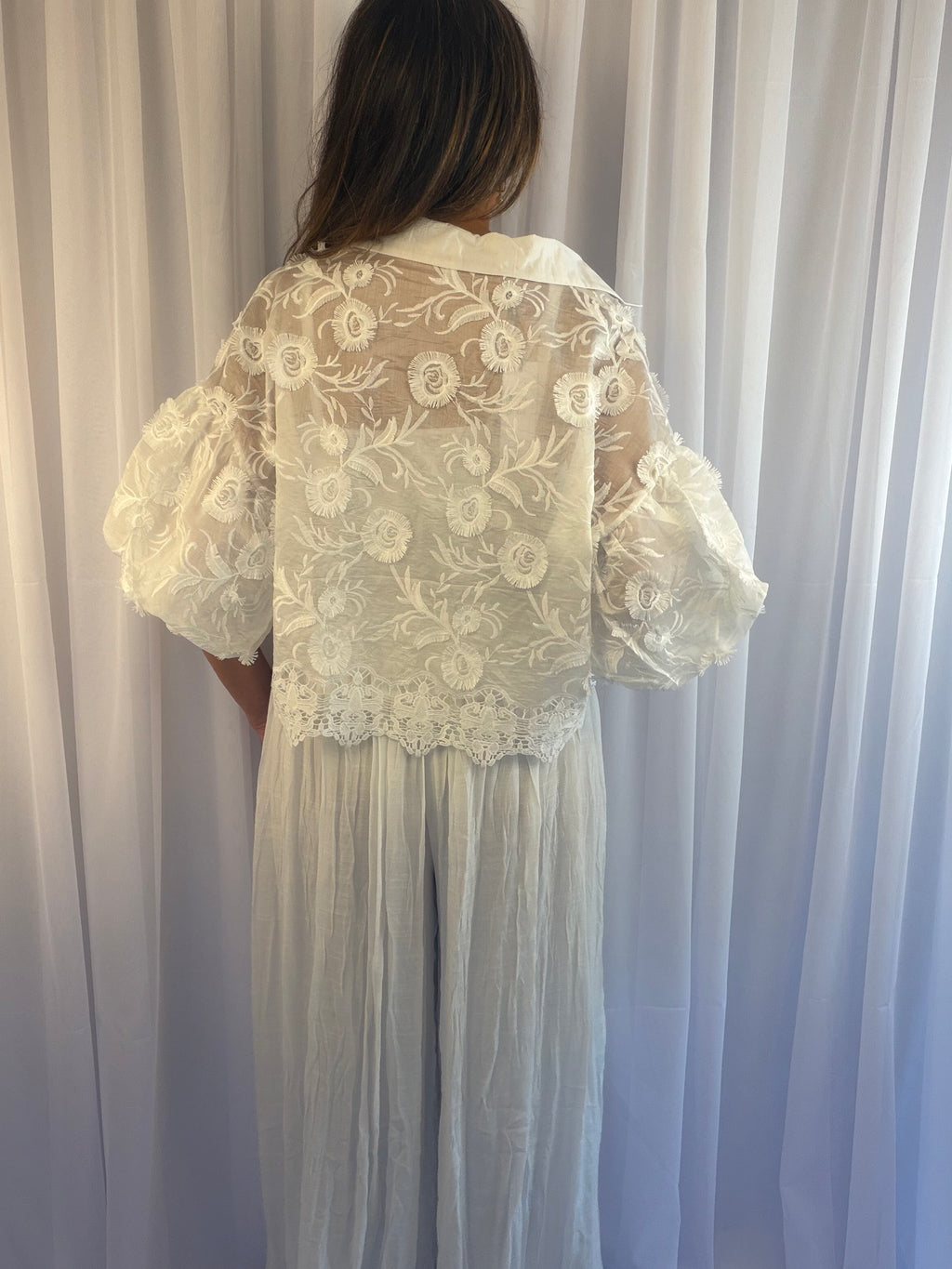 Lucy- Lou lace puffed sleeve luxe blouse