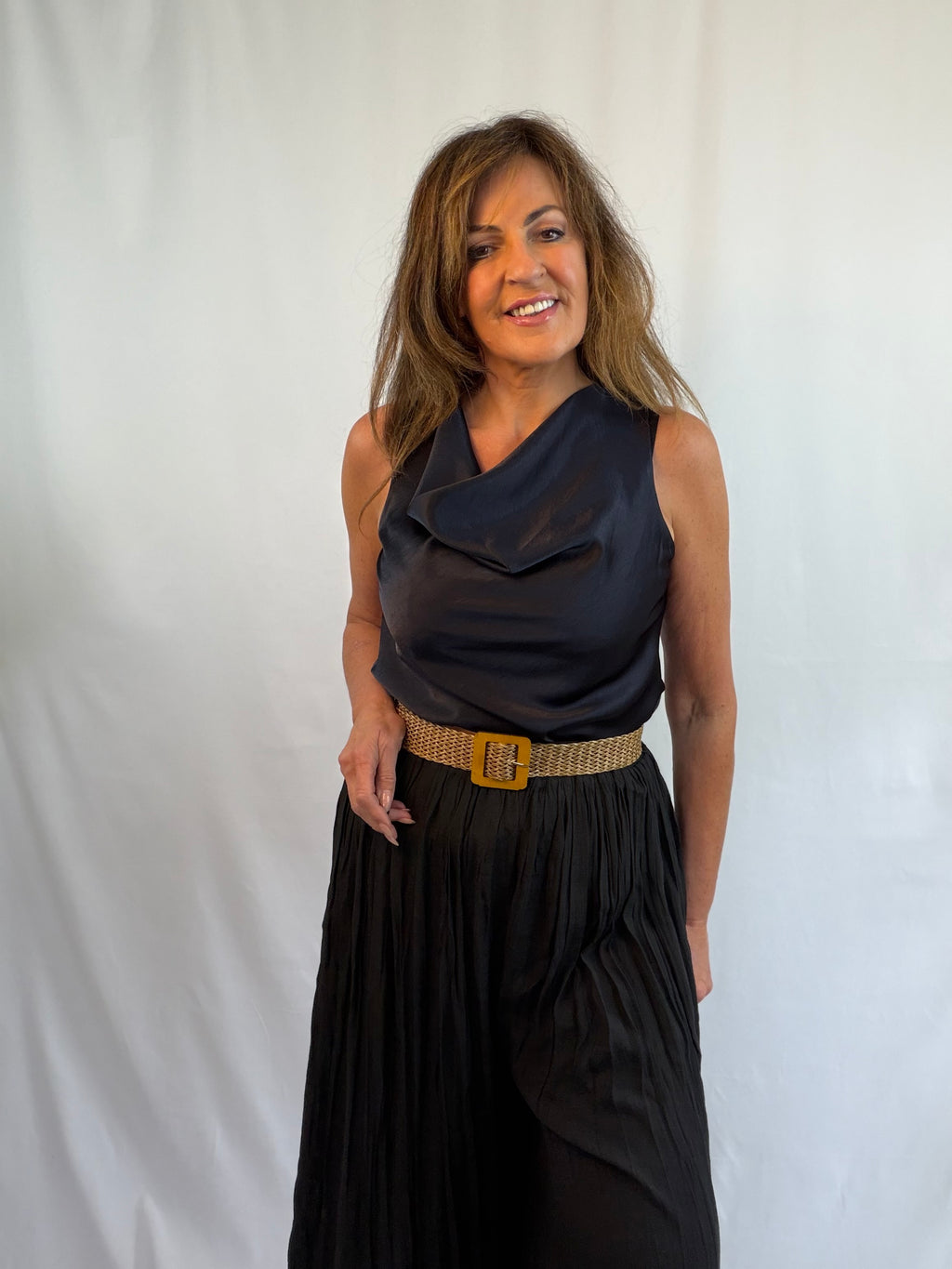 Rebecca - Silky cowl neck