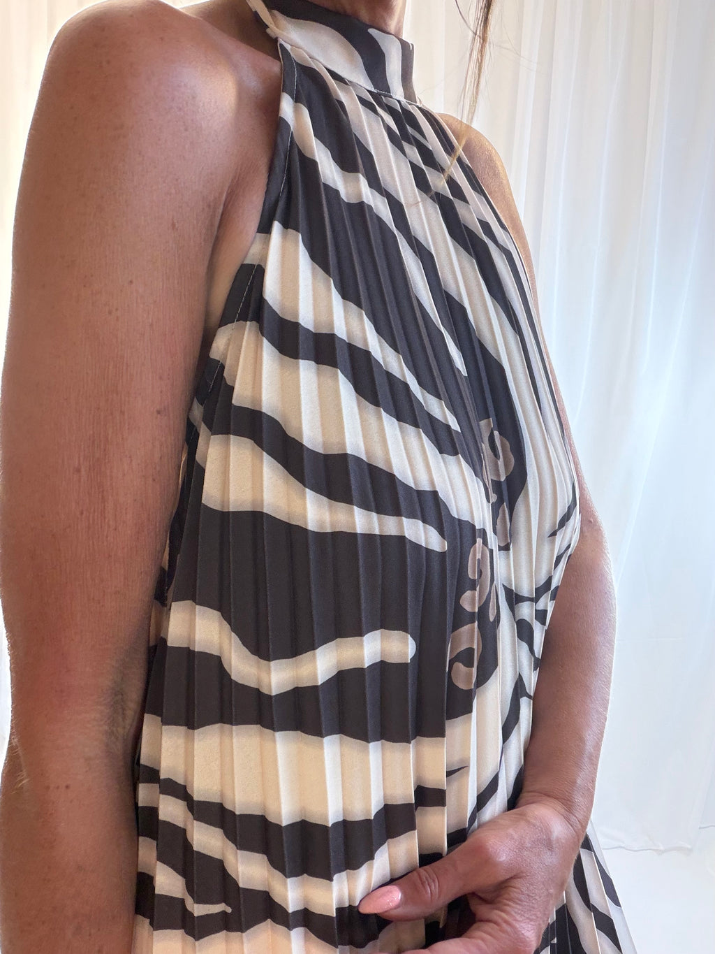 Victoria LUXE special edition pleated maxi