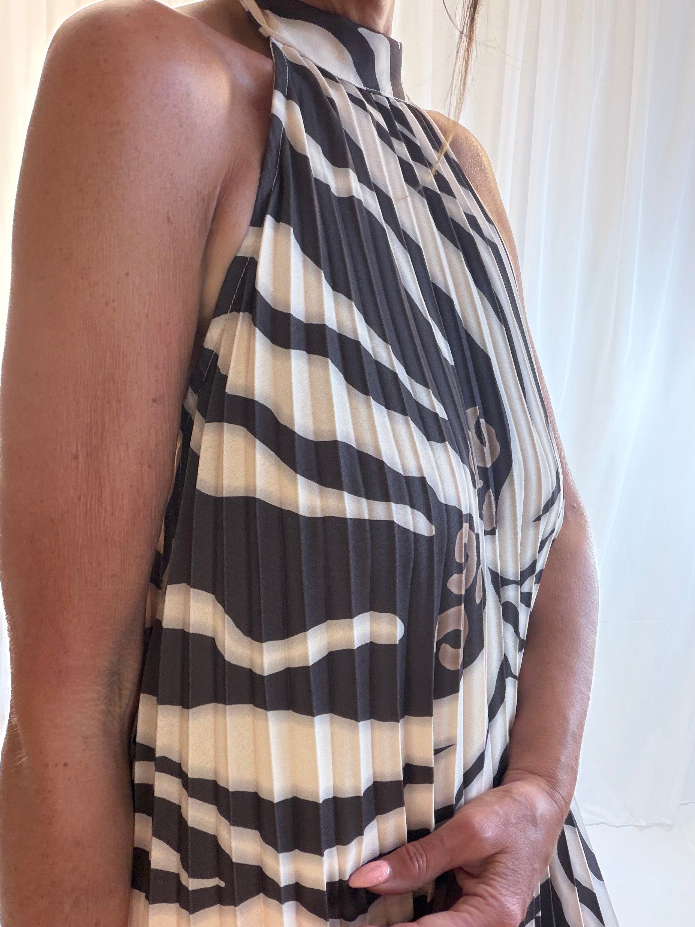 Victoria LUXE special edition pleated maxi