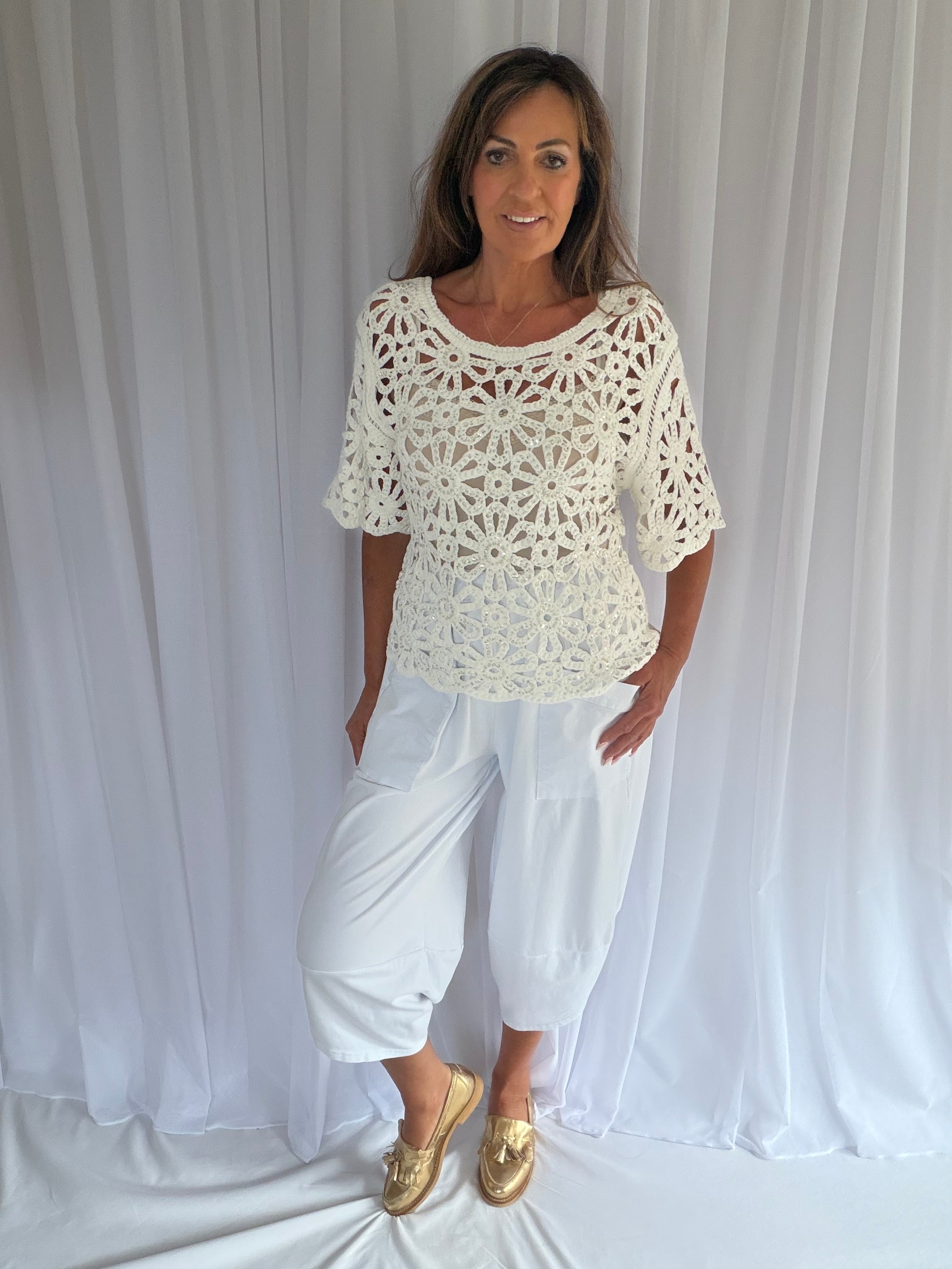Demi daisy 3/4 top