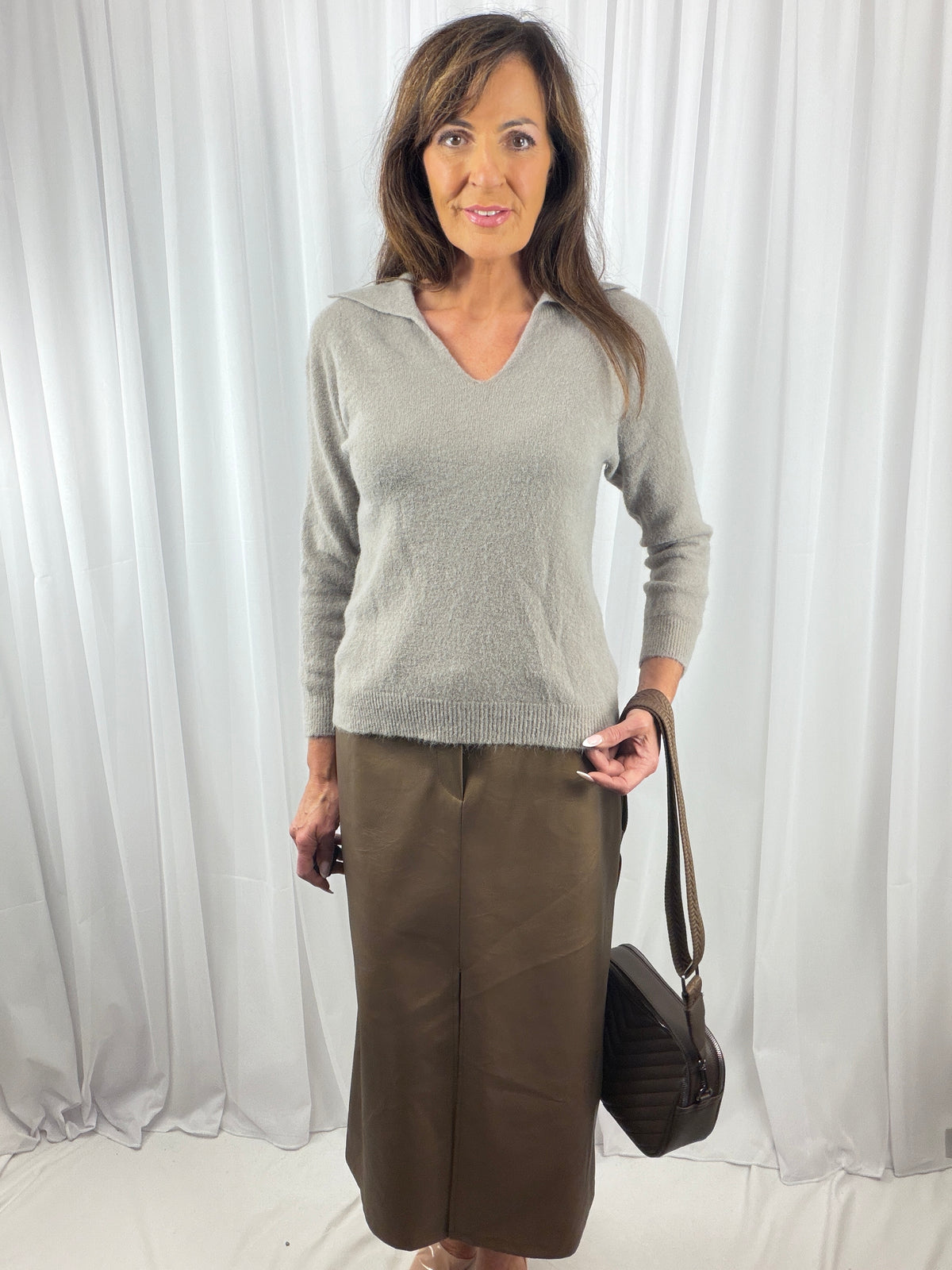 Elisa easy wear V neck collar jumper