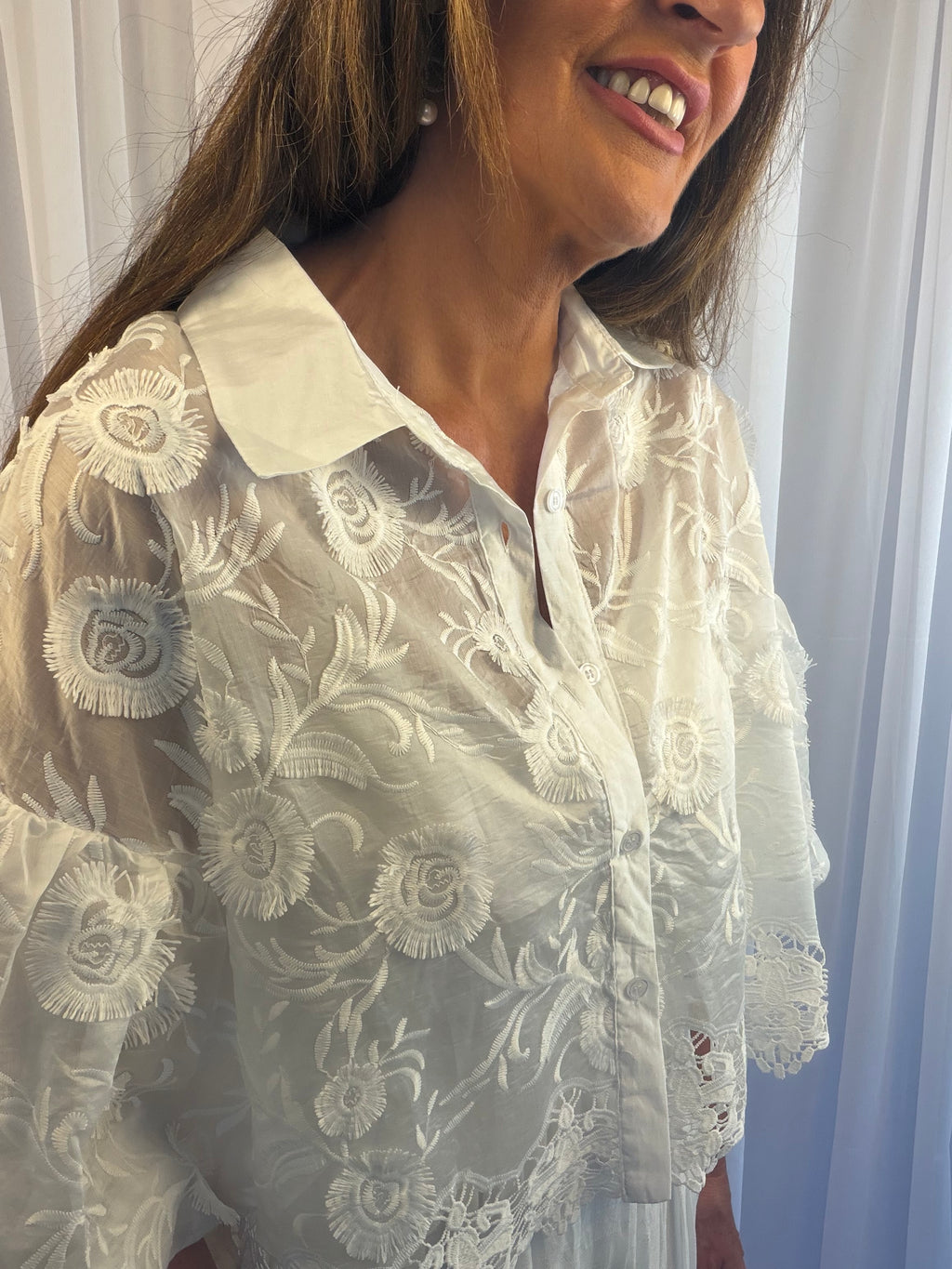 Lucy- Lou lace puffed sleeve luxe blouse