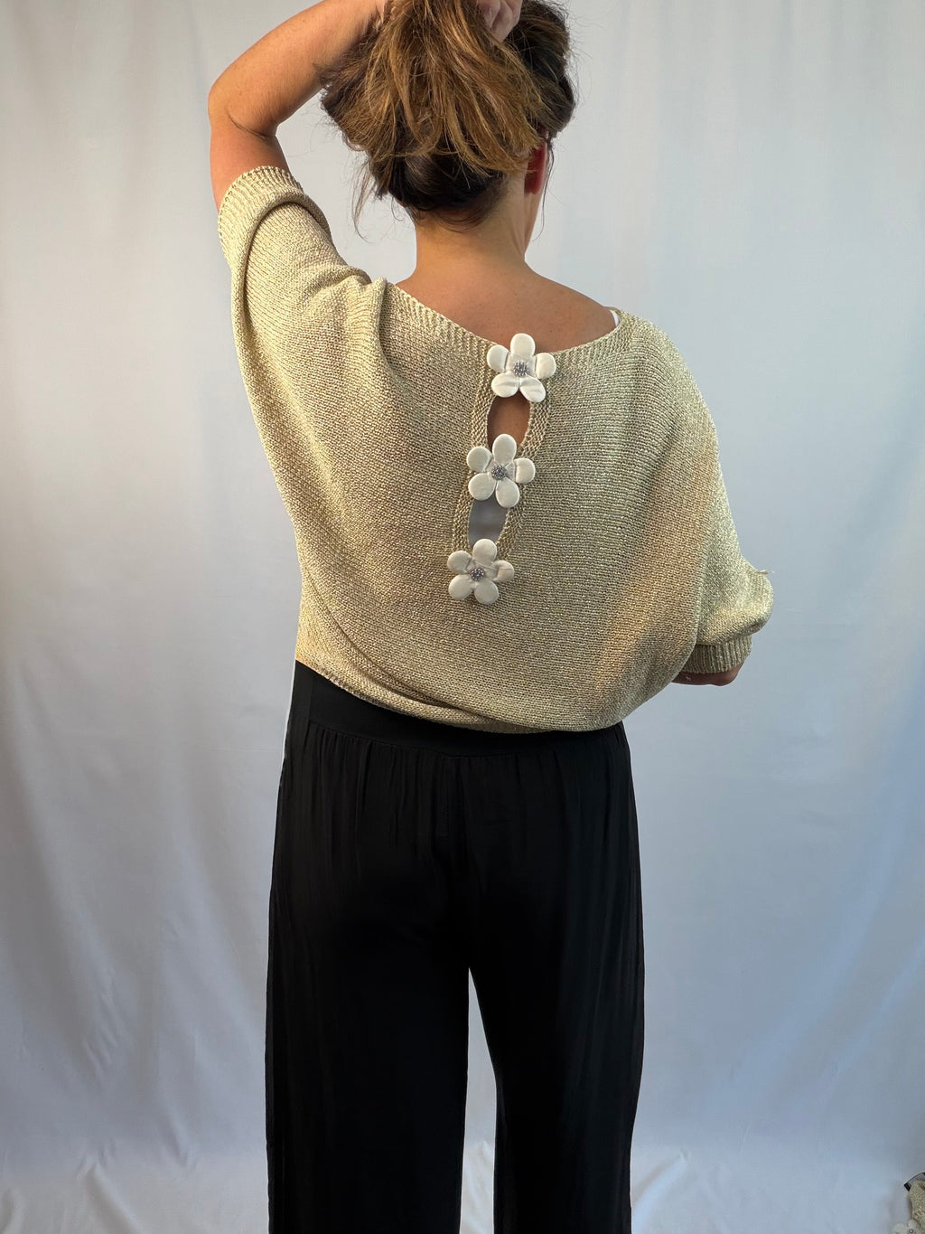 Gold luxe daisy diamante back knit