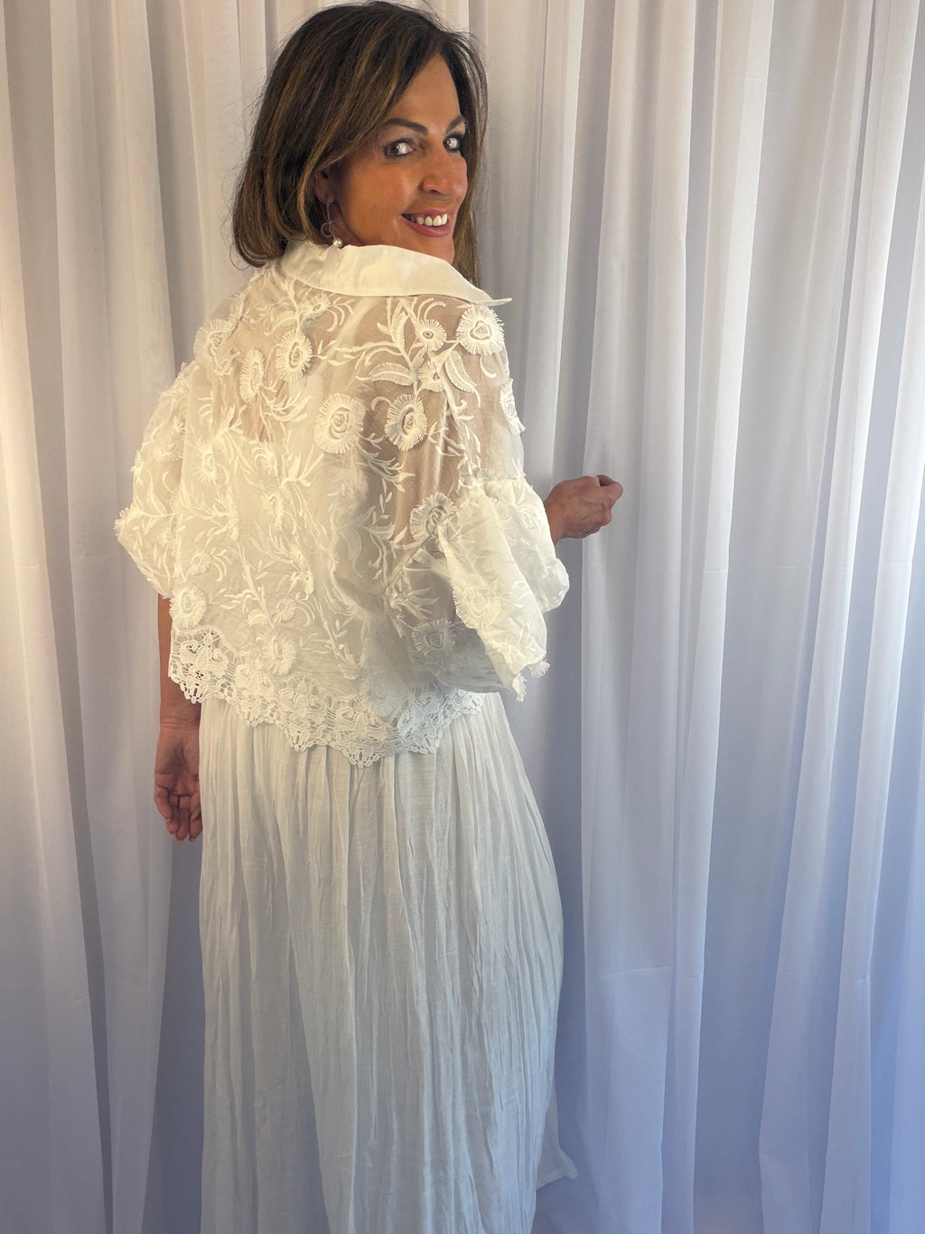 Lucy- Lou lace puffed sleeve luxe blouse
