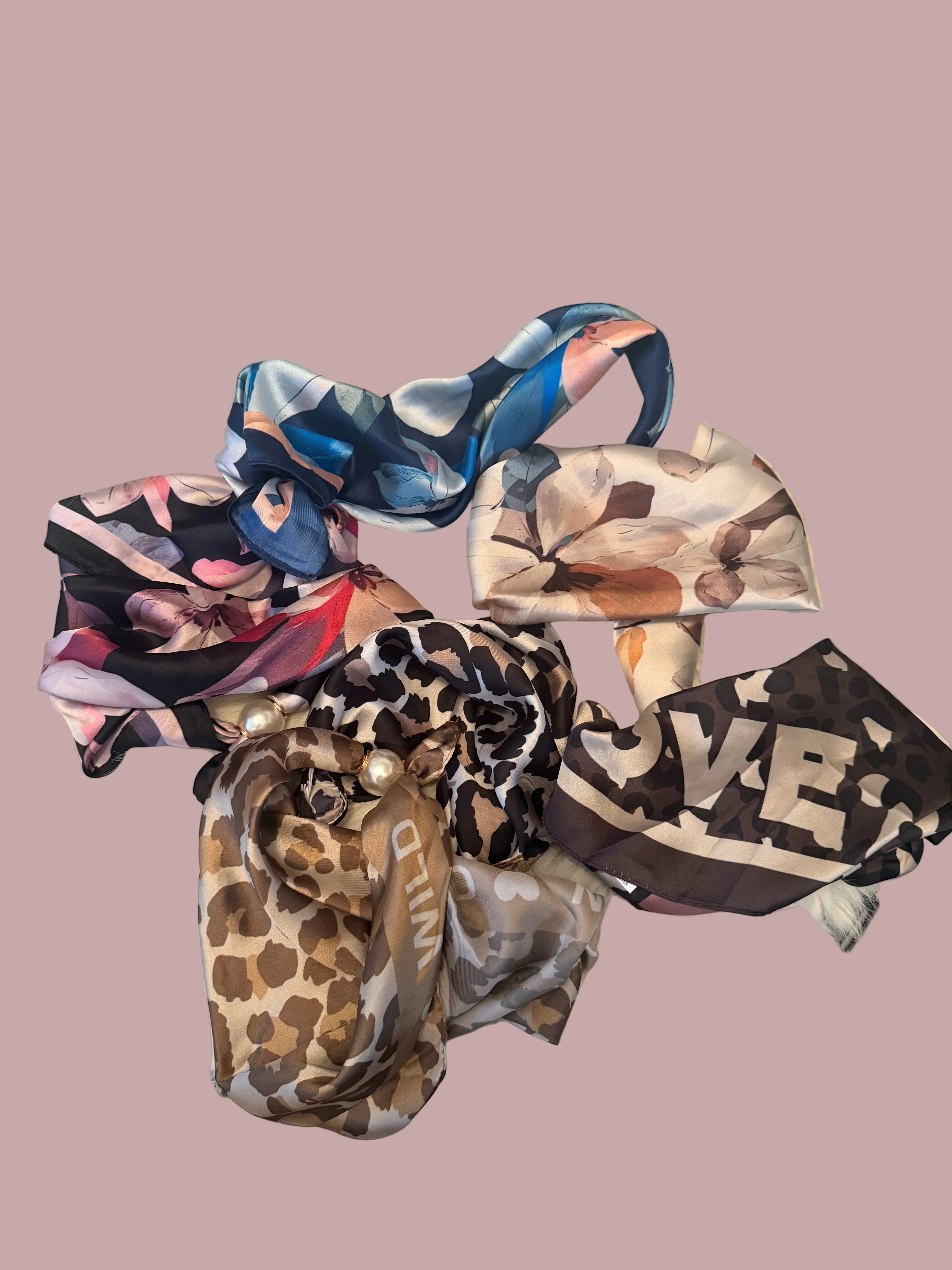 Magnetic pearl fastener silky neck scarf. So cool!