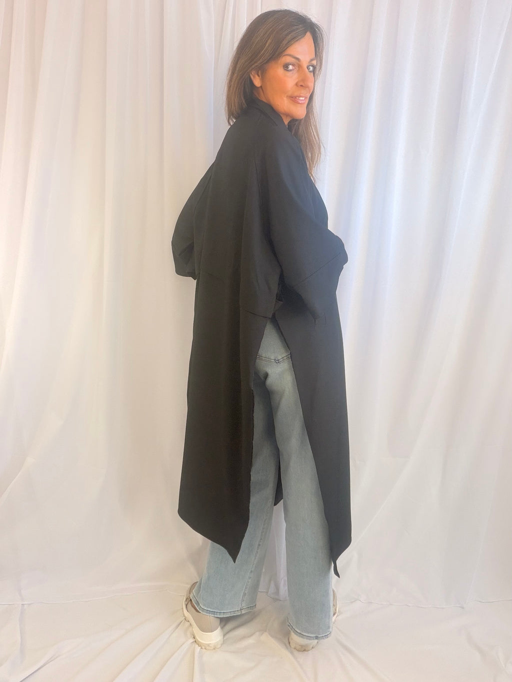 Isla - LUXE-coat special edition with split sides.