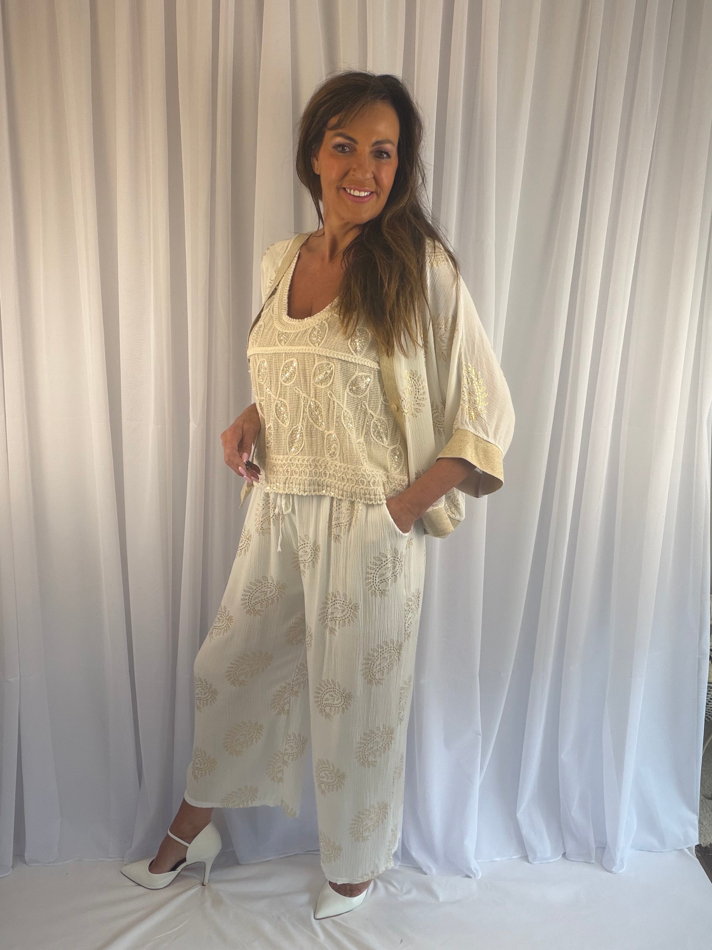 Arabian gold paisley print cropped trousers